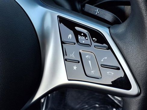 Used 2025 Mercedes-Benz C 300 4MATIC Sedan image 10