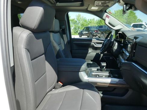 New 2026 Chevrolet Silverado 1500 LTZ w/ LTZ Premium Package AWD/4WD image 13