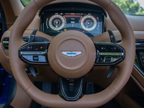 Used 2025 Aston Martin DB12 Convertible RWD image 15