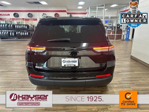Certified 2025 Jeep Grand Cherokee Altitude w/ Trailer Tow Package AWD/4WD image 4