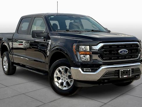 Used 2023 Ford F150 XLT image 2