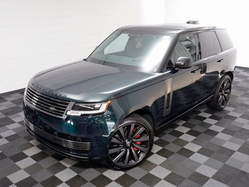 New 2025 Land Rover Range Rover SV image 2