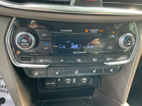 Used 2020 Hyundai Santa Fe Limited FWD image 22