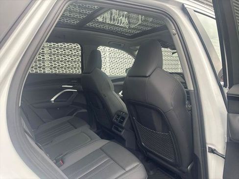 Used 2025 Audi Q5 Prestige AWD/4WD image 30