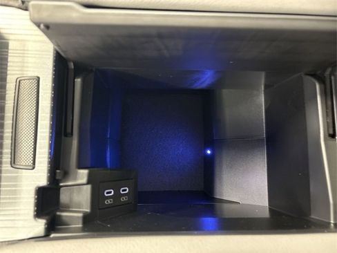 New 2025 Toyota Sienna XLE image 23