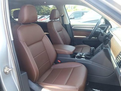 Used 2023 Volkswagen Atlas SE w/ Panoramic Sunroof Package AWD/4WD image 20