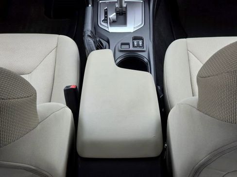 Used 2017 Subaru Impreza 2.0i Premium w/ BSD & Rcta/SRF/Eyesight image 21