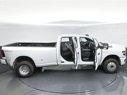 New 2026 RAM 3500 Big Horn image 54