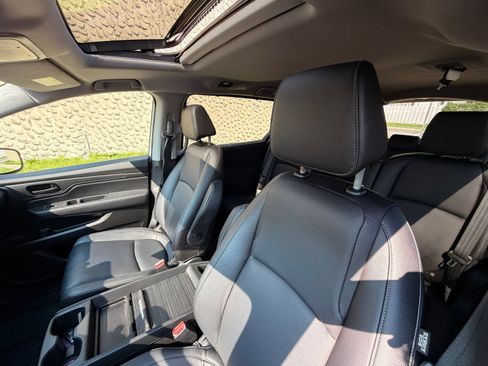 Used 2023 Honda Odyssey EX-L image 15