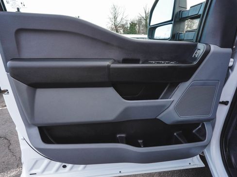 Used 2024 Ford F350 XL w/ Snow Plow/Camper Package image 11