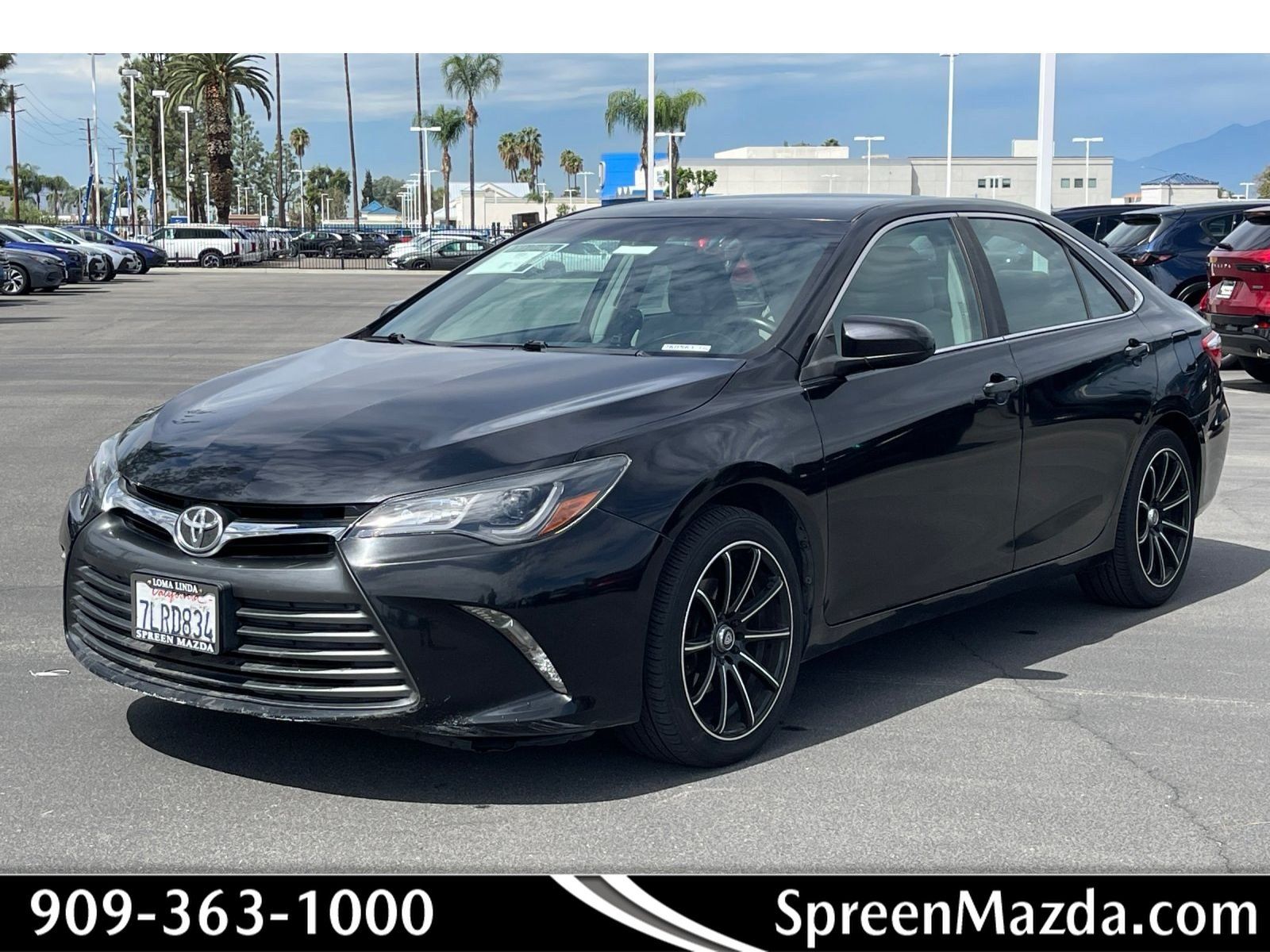 Used 2015 Toyota Camry LE FWD image 1