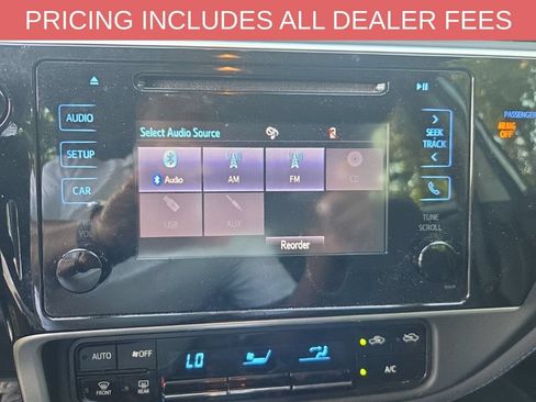 Used 2019 Toyota Corolla SE FWD image 7