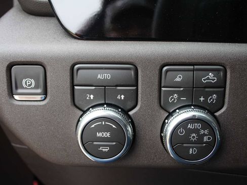 New 2026 GMC Sierra 1500 SLT w/ SLT Premium Package image 34