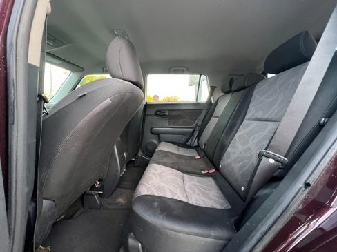 Used 2013 Scion xB Hatchback 4D FWD image 12