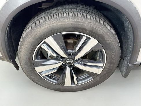 Used 2022 Nissan Rogue SL image 33