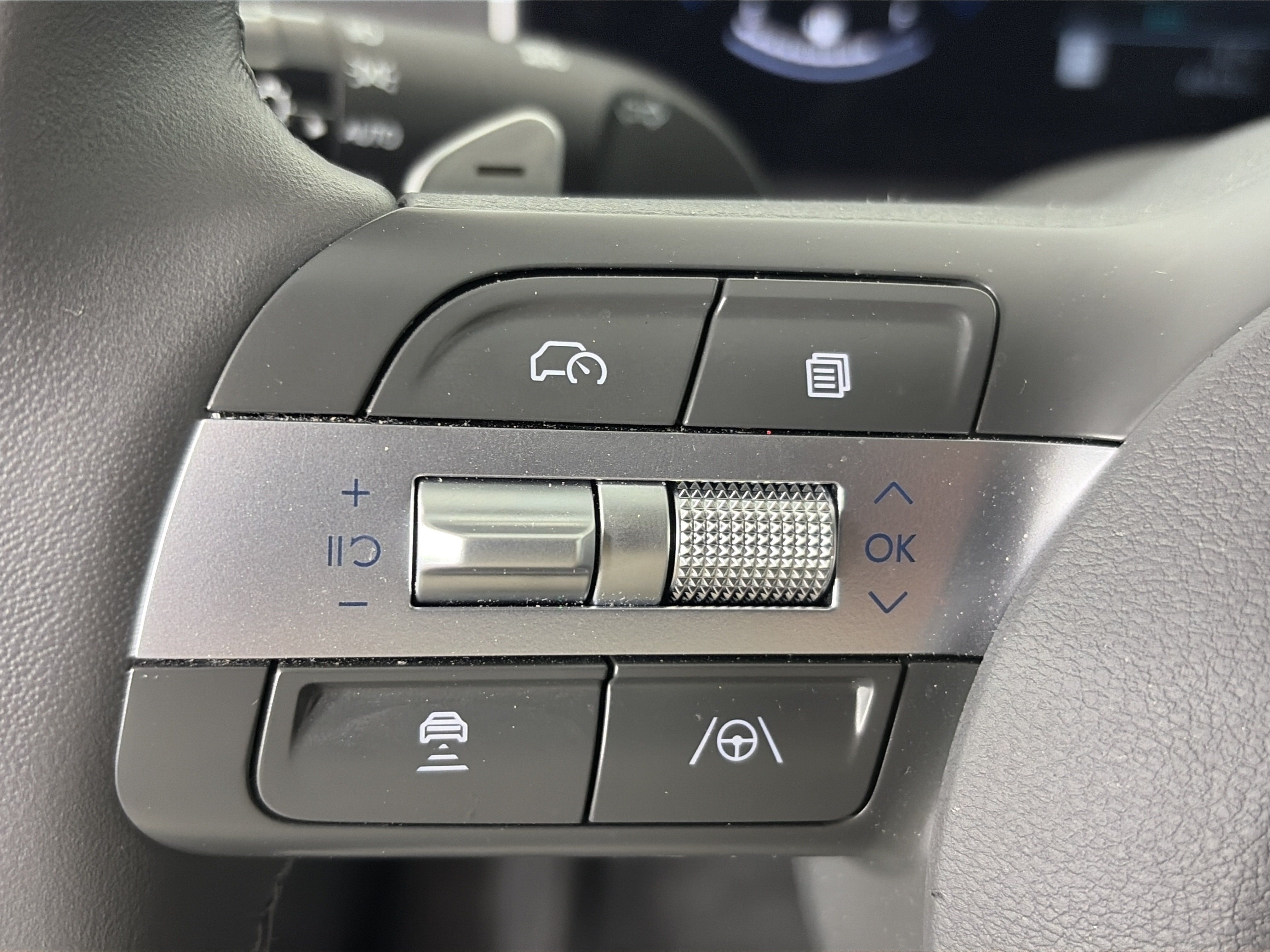 New 2025 Hyundai Sonata SEL FWD image 29