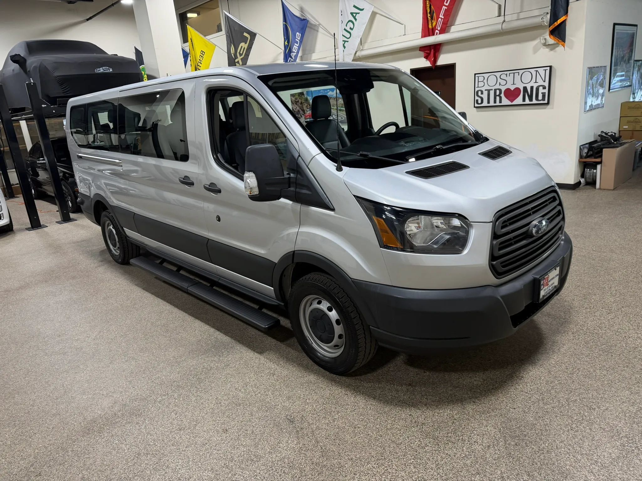 Used 2018 Ford Transit 350 XL RWD image 13
