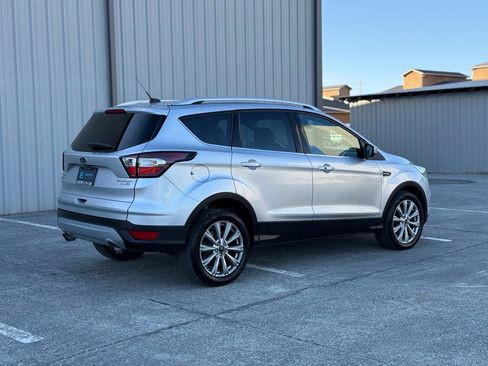 Used 2017 Ford Escape Titanium image 5