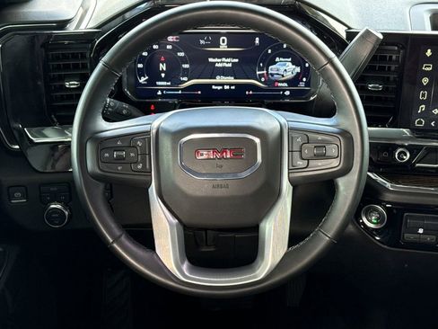 Used 2025 GMC Sierra 1500 Elevation image 22