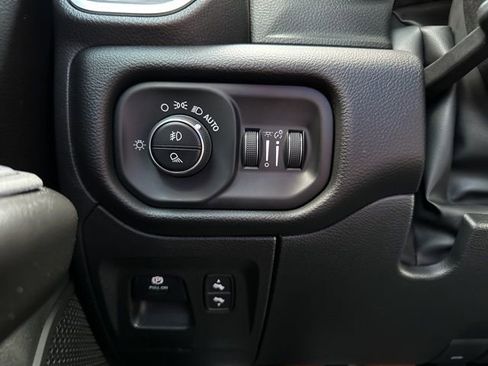 Certified 2025 RAM 1500 Big Horn image 33