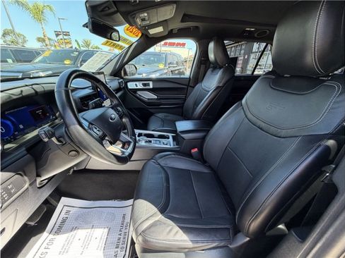 Used 2020 Ford Explorer ST w/ Premium Technology Package AWD/4WD image 17