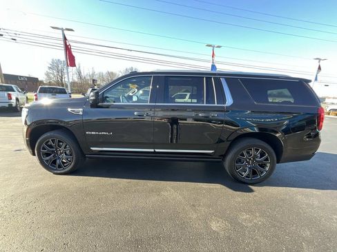 Certified 2025 GMC Yukon XL Denali w/ Sun & Power Step Package image 4
