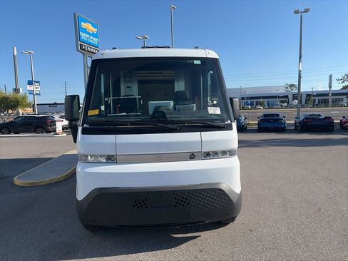 Used 2024 Chevrolet Brightdrop 600 w/ Battery Pack, Max Range AWD/4WD image 2