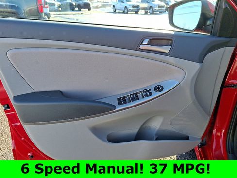 Used 2017 Hyundai Accent SE image 13
