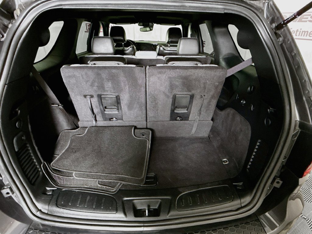 Used 2023 Dodge Durango R/T w/ Tow 'N Go Package AWD/4WD image 31