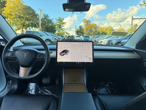 Used 2020 Tesla Model 3 Long Range image 18