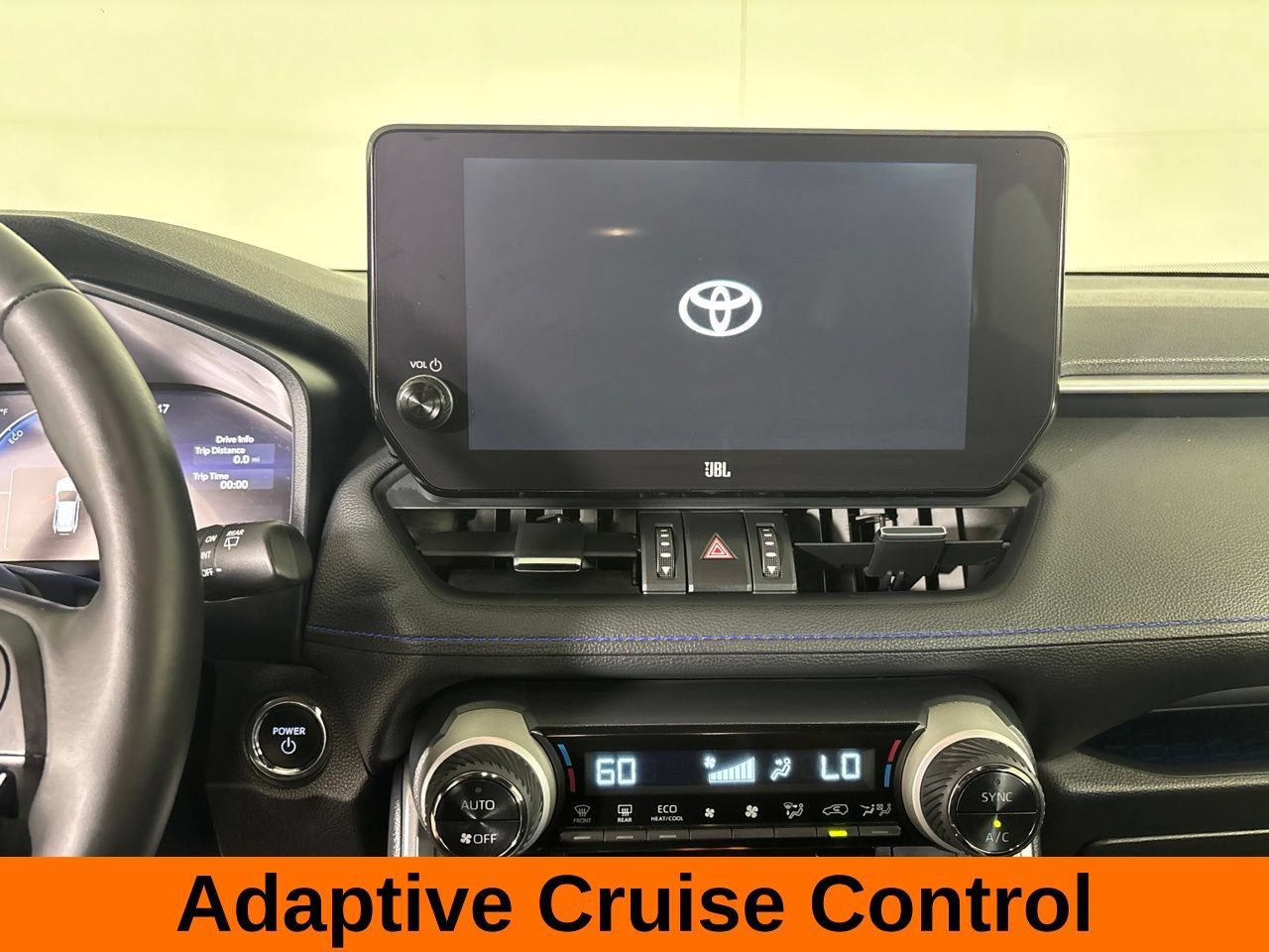 Used 2025 Toyota RAV4 XSE w/ Advanced Technology Package AWD/4WD image 18