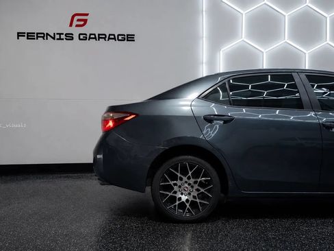 Used 2019 Toyota Corolla LE FWD image 3