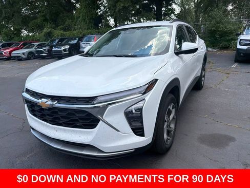 Used 2025 Chevrolet Trax LT w/ LT Convenience Package FWD image 1
