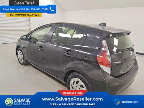 Used 2016 Toyota Prius C Two image 3