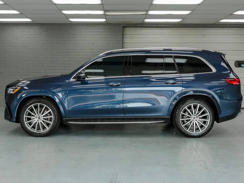 Used 2024 Mercedes-Benz GLS 580 4MATIC image 4