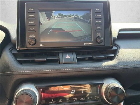 Used 2020 Toyota RAV4 LE w/ All Weather Liner Package FWD image 20