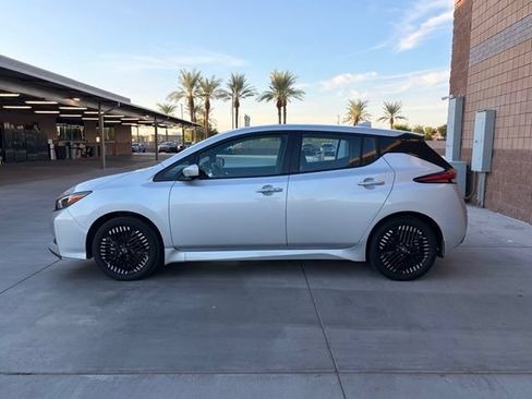 Used 2025 Nissan Leaf SV Plus FWD image 14