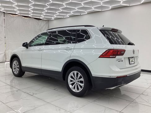Used 2018 Volkswagen Tiguan SE AWD/4WD image 12