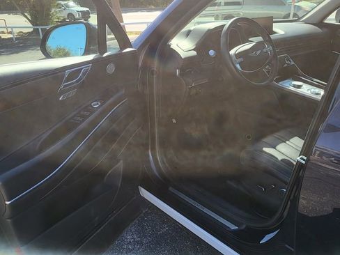 Used 2024 Genesis GV80 2.5T image 3