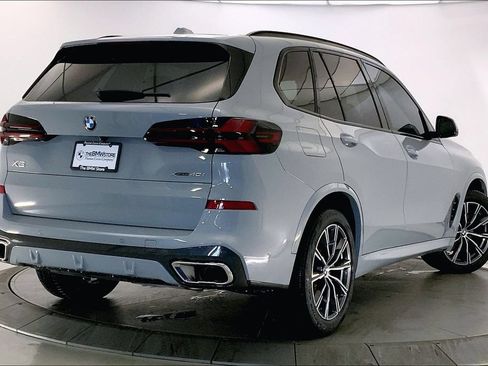 Used 2025 BMW X5 xDrive40i w/ Executive Package AWD/4WD image 12