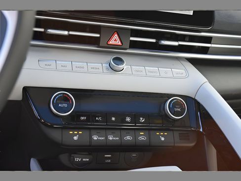 New 2026 Hyundai Elantra Limited image 24