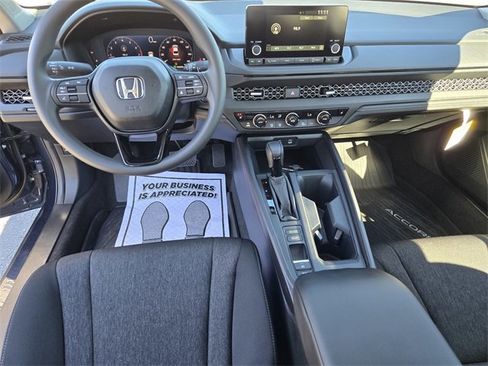 New 2025 Honda Accord SE image 25