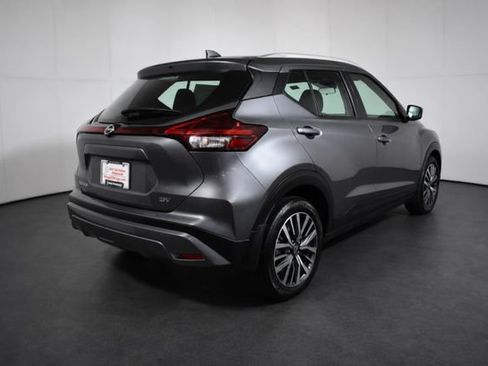 Certified 2023 Nissan Kicks SV FWD image 4