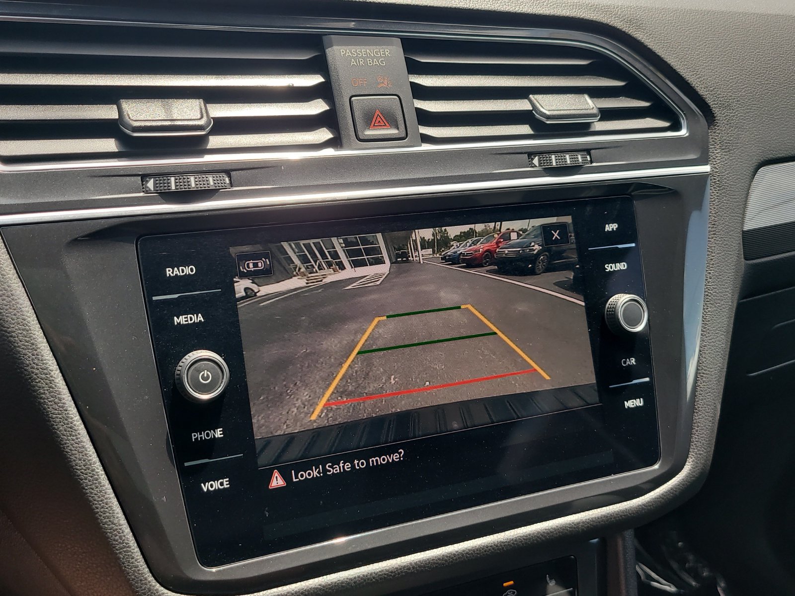 Used 2023 Volkswagen Tiguan SE R-Line FWD image 21
