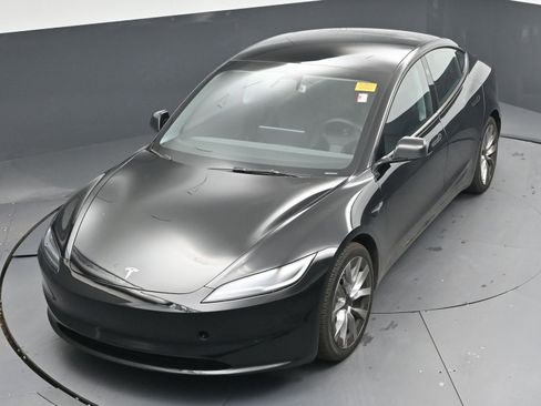 Used 2024 Tesla Model 3 image 27