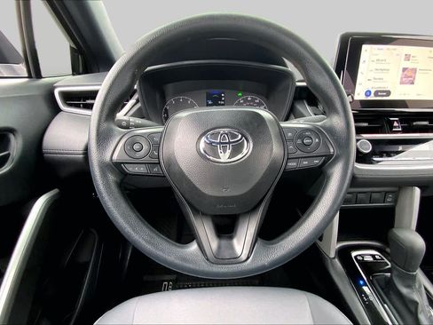 Used 2025 Toyota Corolla Cross AWD Hybrid image 6