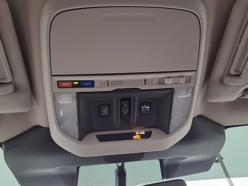 Used 2024 Subaru Forester Touring w/ Convenience Package image 25