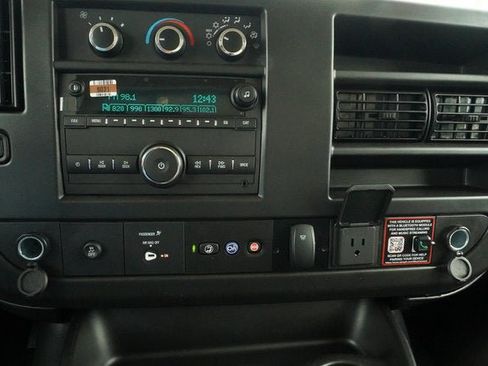 New 2026 GMC Savana 3500 Extended w/ Power Convenience Package RWD image 21