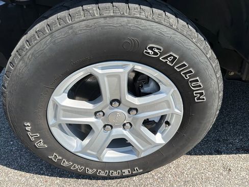 Used 2020 Jeep Wrangler Unlimited Sport S image 13