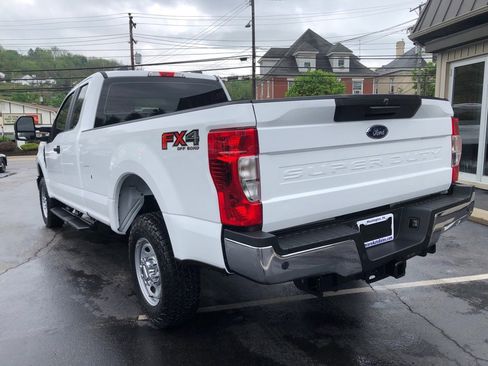 Used 2022 Ford F250 XL w/ Power Equipment Group AWD/4WD image 3